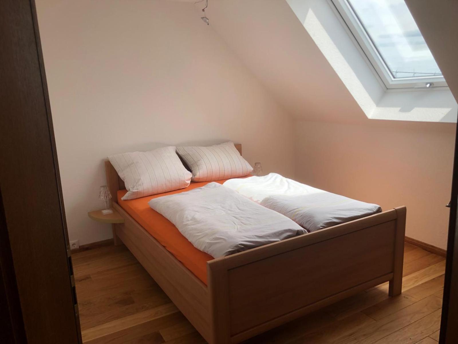 Neu Renovierte Wohnung In Alter Schule Hattgenstein Eksteriør billede