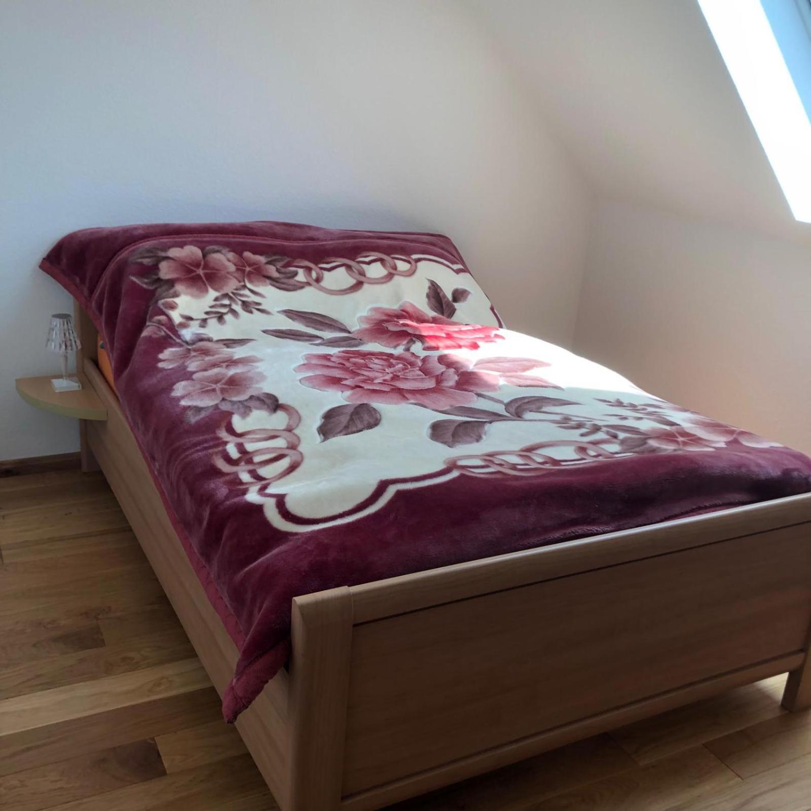 Neu Renovierte Wohnung In Alter Schule Hattgenstein Eksteriør billede